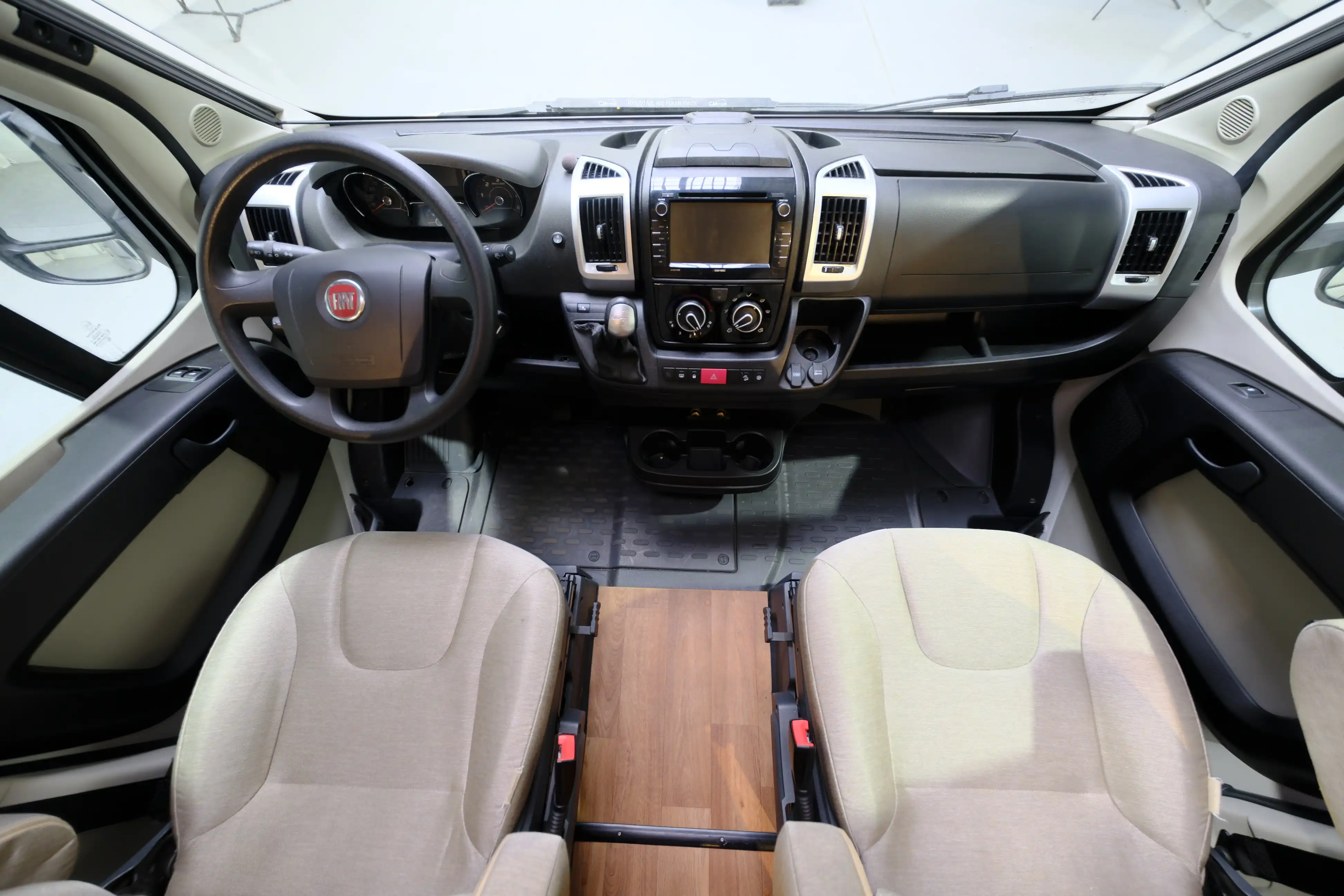 HYMER-ERIBA T 704 SL - Ansicht 6